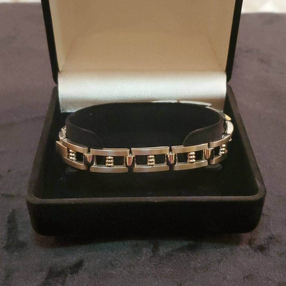Men's Stainless steel silver tone bracelet